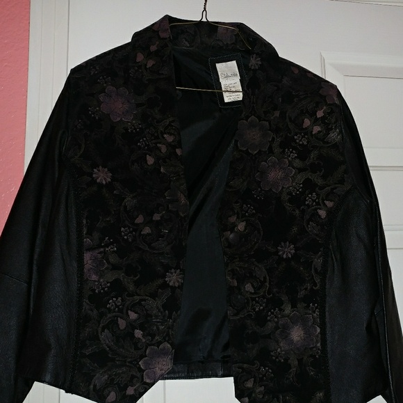 Leather suit - Picture 2 of 3